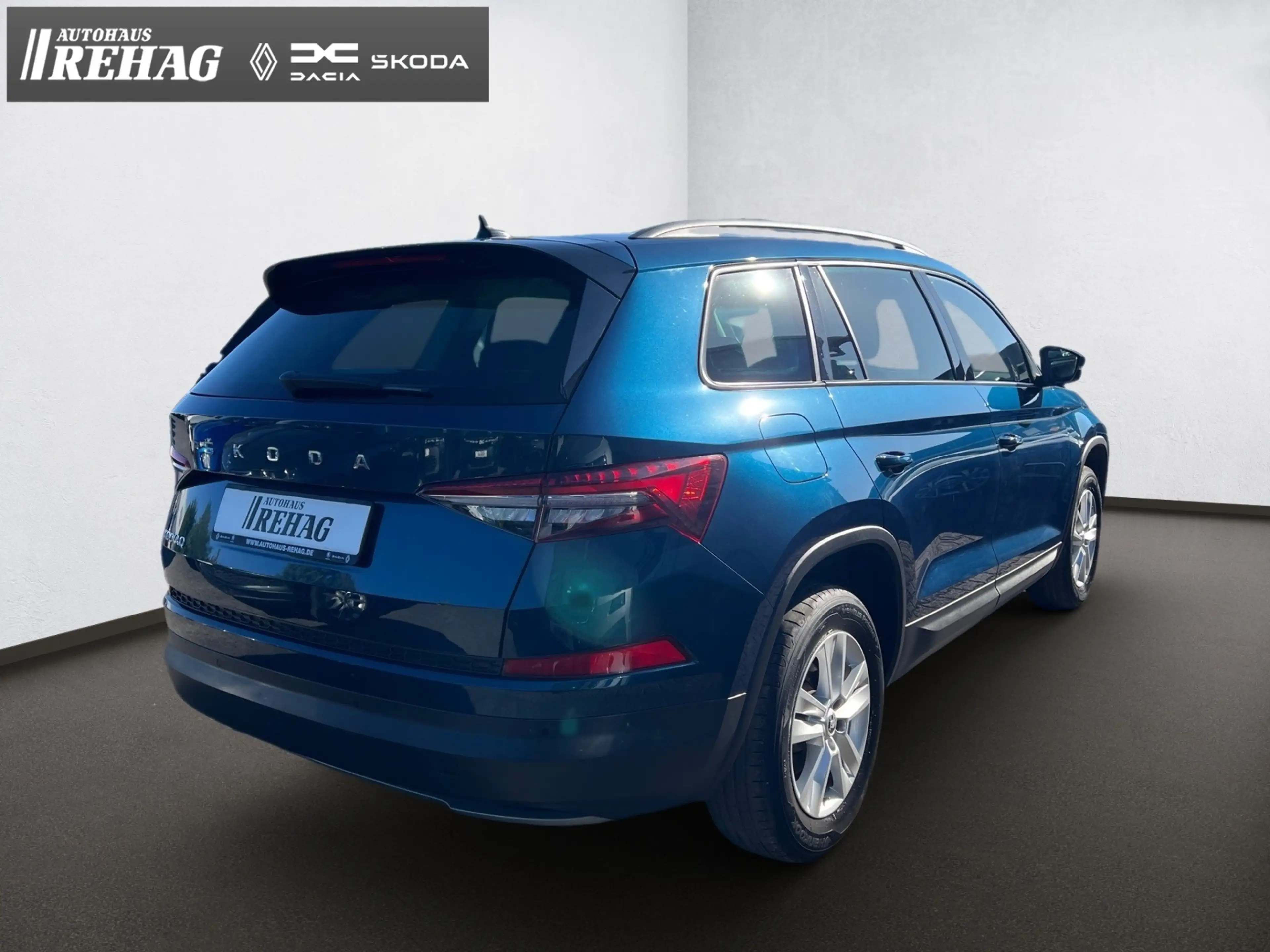 Skoda Kodiaq 2.0 TDI DSG 110kW Ambition *AHK*PDC*NAV* — photo 4