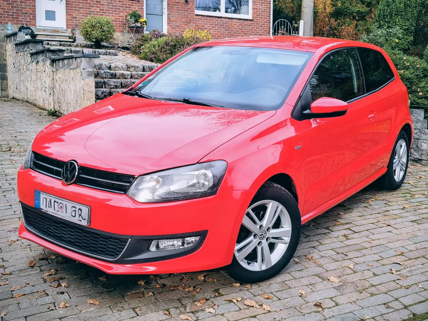Volkswagen Polo Polo 1.6 TDi Trendline *clim*sièges chauffants Rouge - 1