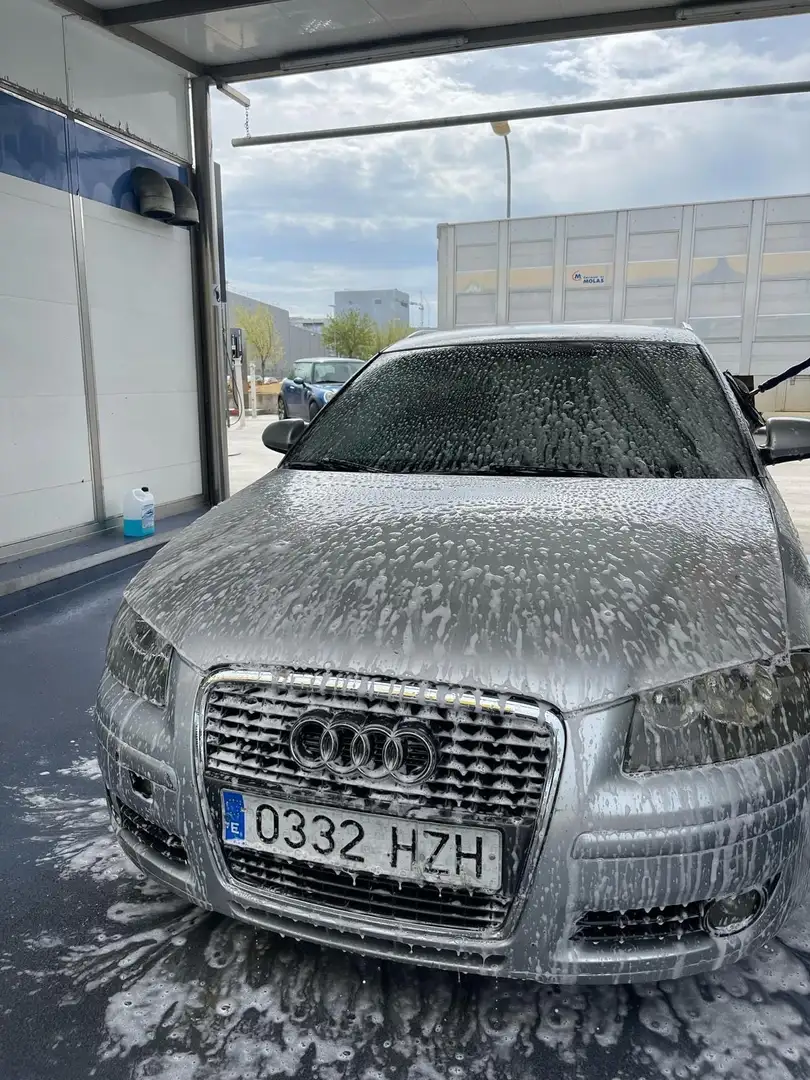 Audi A3 Sportback 2.0TDI Ambiente quattro - 1