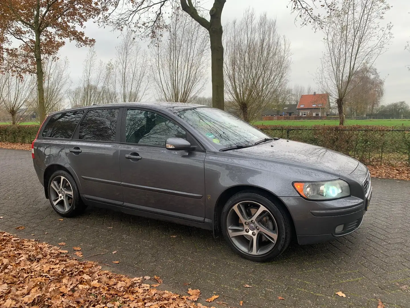 Volvo V50 2.4 Edition II Grijs - 2