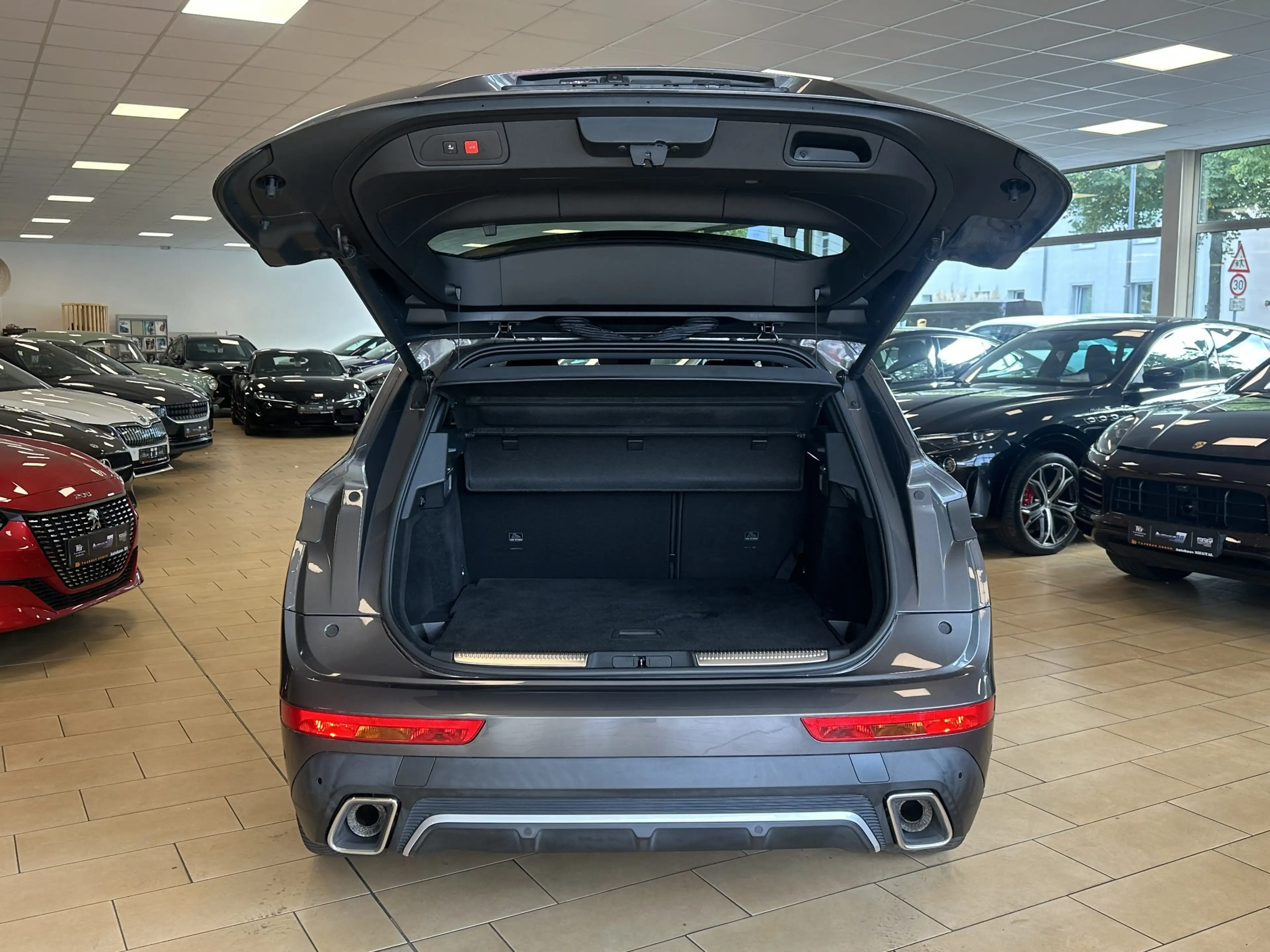 DS Automobiles DS 7 Crossback Nacht*Pano*SHZ+BLÜ*360*FOCAL*Leder — photo 7