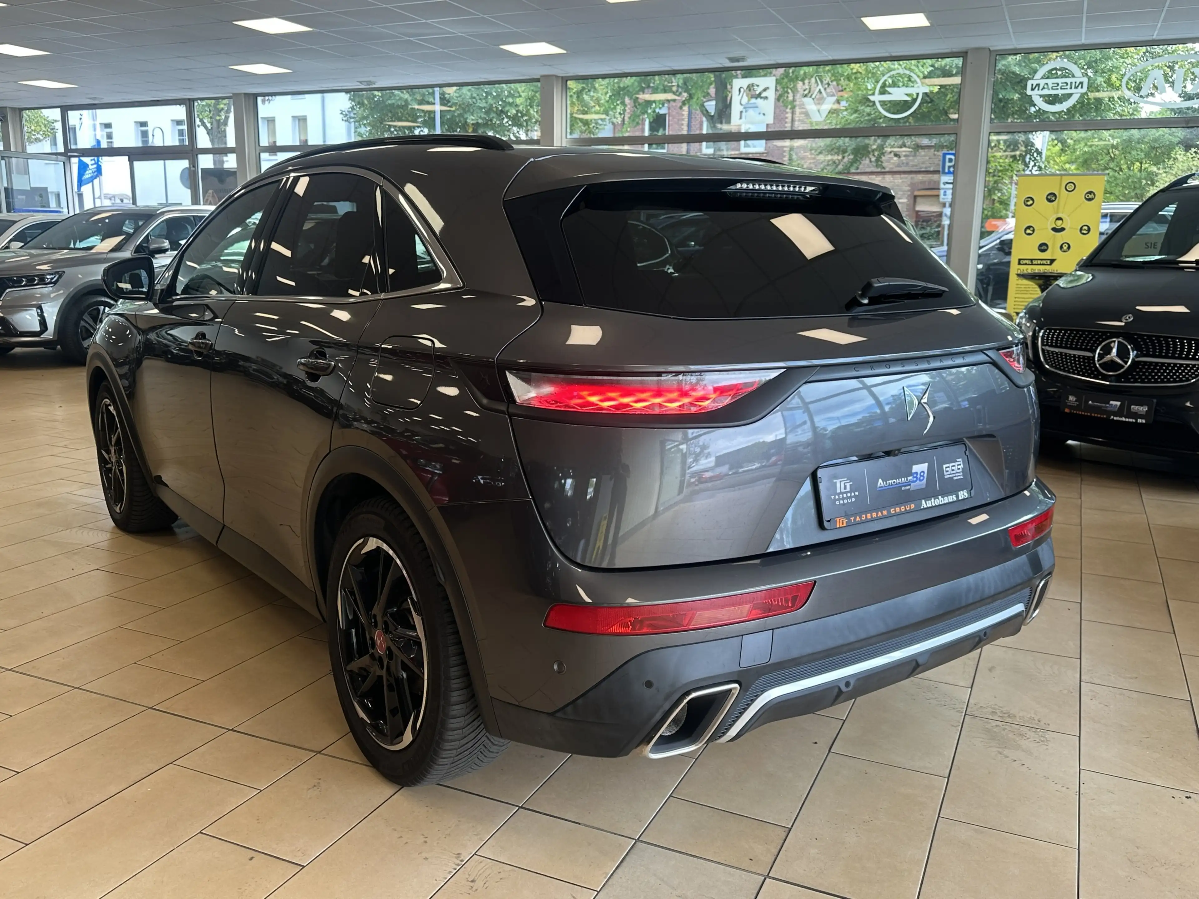 DS Automobiles DS 7 Crossback Nacht*Pano*SHZ+BLÜ*360*FOCAL*Leder — photo 9