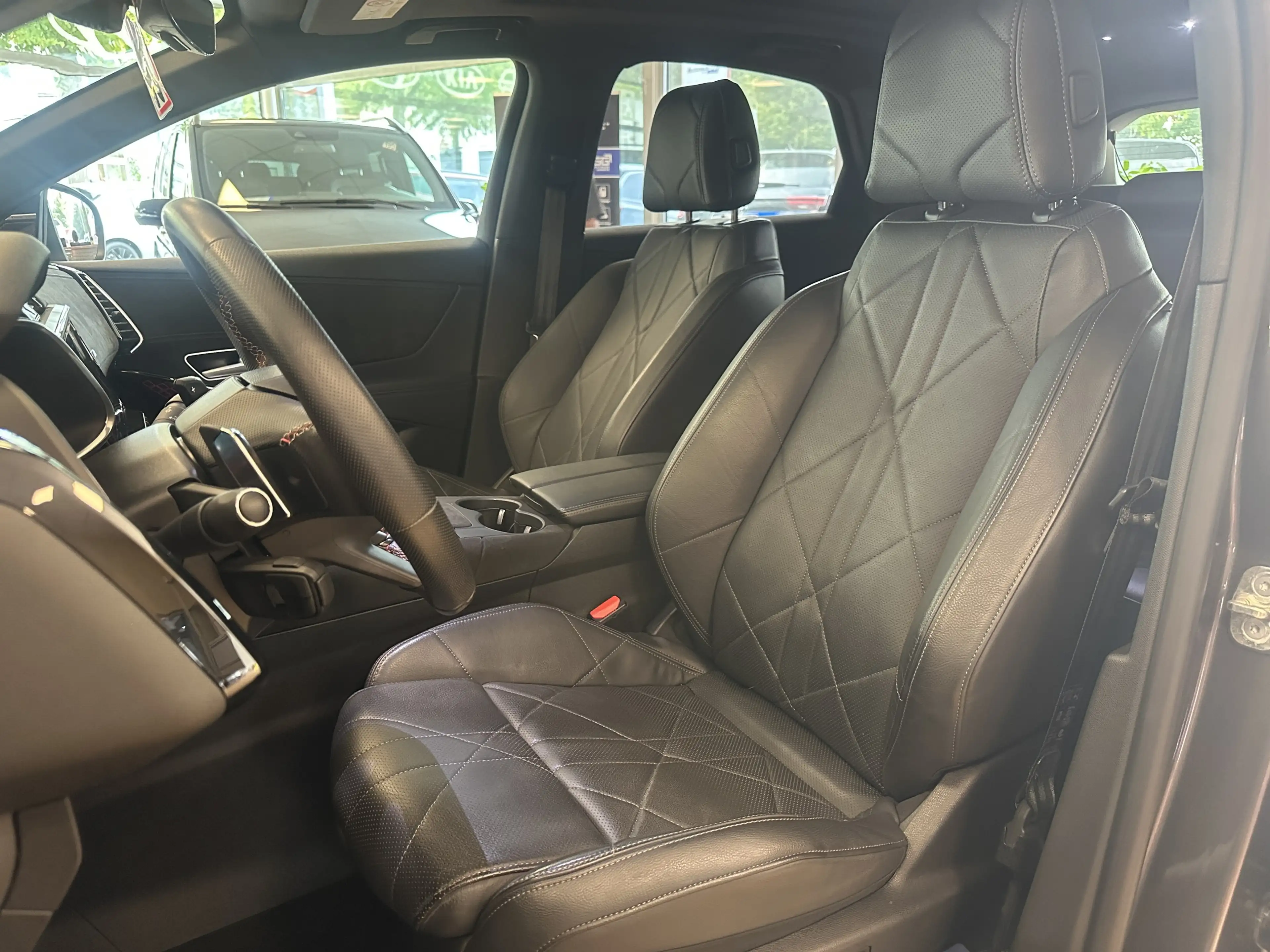 DS Automobiles DS 7 Crossback Nacht*Pano*SHZ+BLÜ*360*FOCAL*Leder — photo 13