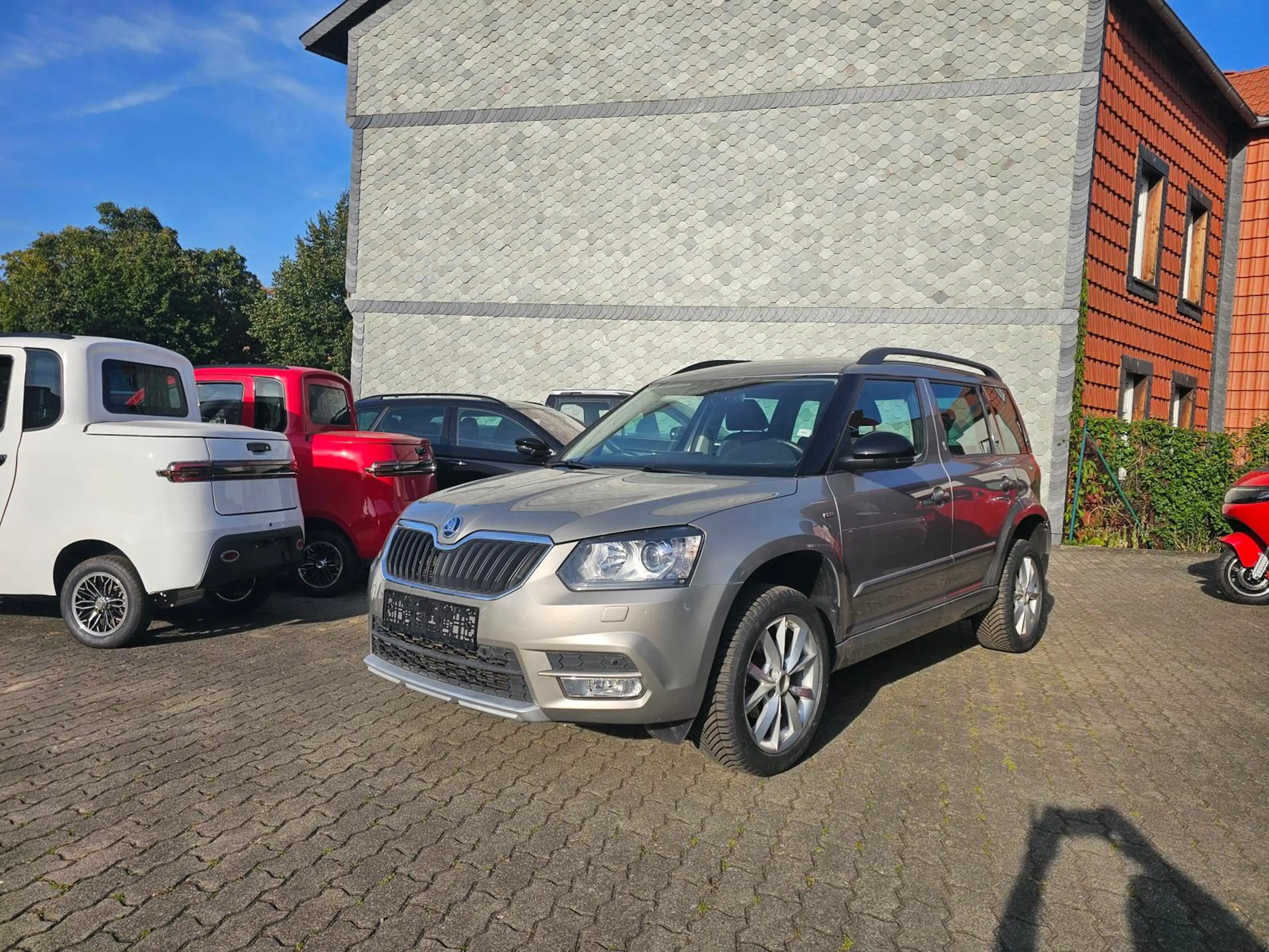 Skoda Yeti 1.2 TSI JOY+Bi-XENON+CLIMATRONIC+ALU+1.HAND