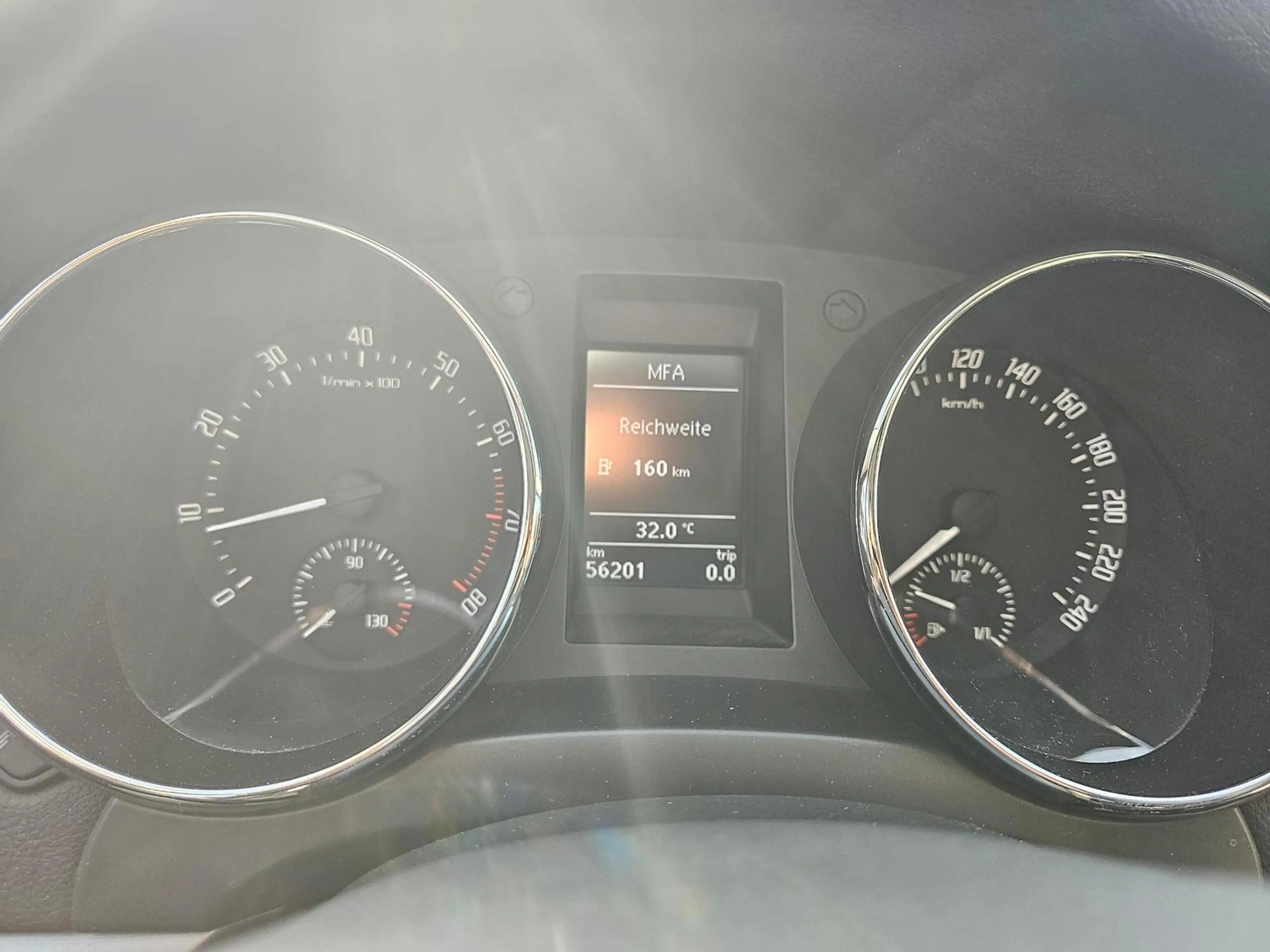 Skoda Yeti 1.2 TSI JOY+Bi-XENON+CLIMATRONIC+ALU+1.HAND — photo 15