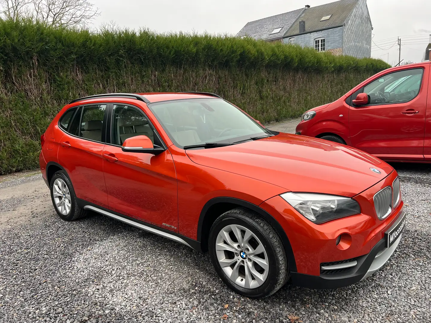 BMW X1 2.0 dA Sdrive * BOITE AUTO * FACELIFT * EURO 5b ** Orange - 2