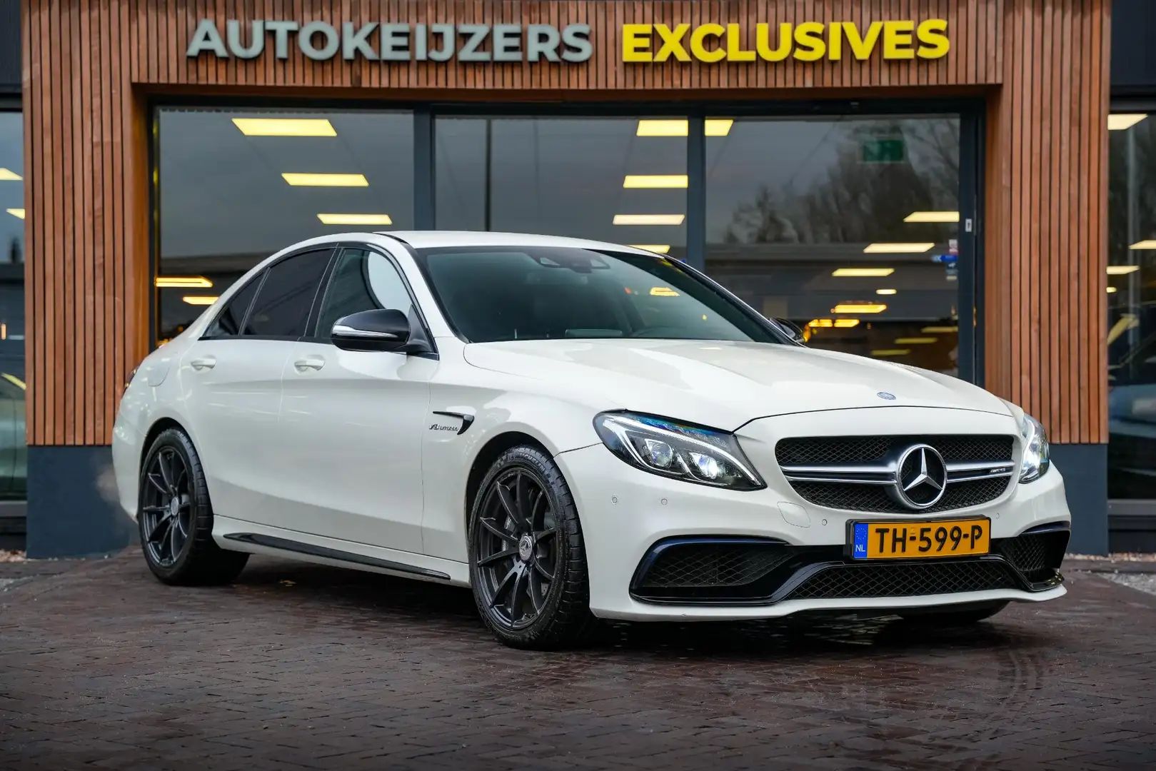 Mercedes-Benz C 63 AMG Burmester Camera Parkeersensoren Voorstoelen verwa Wit - 1