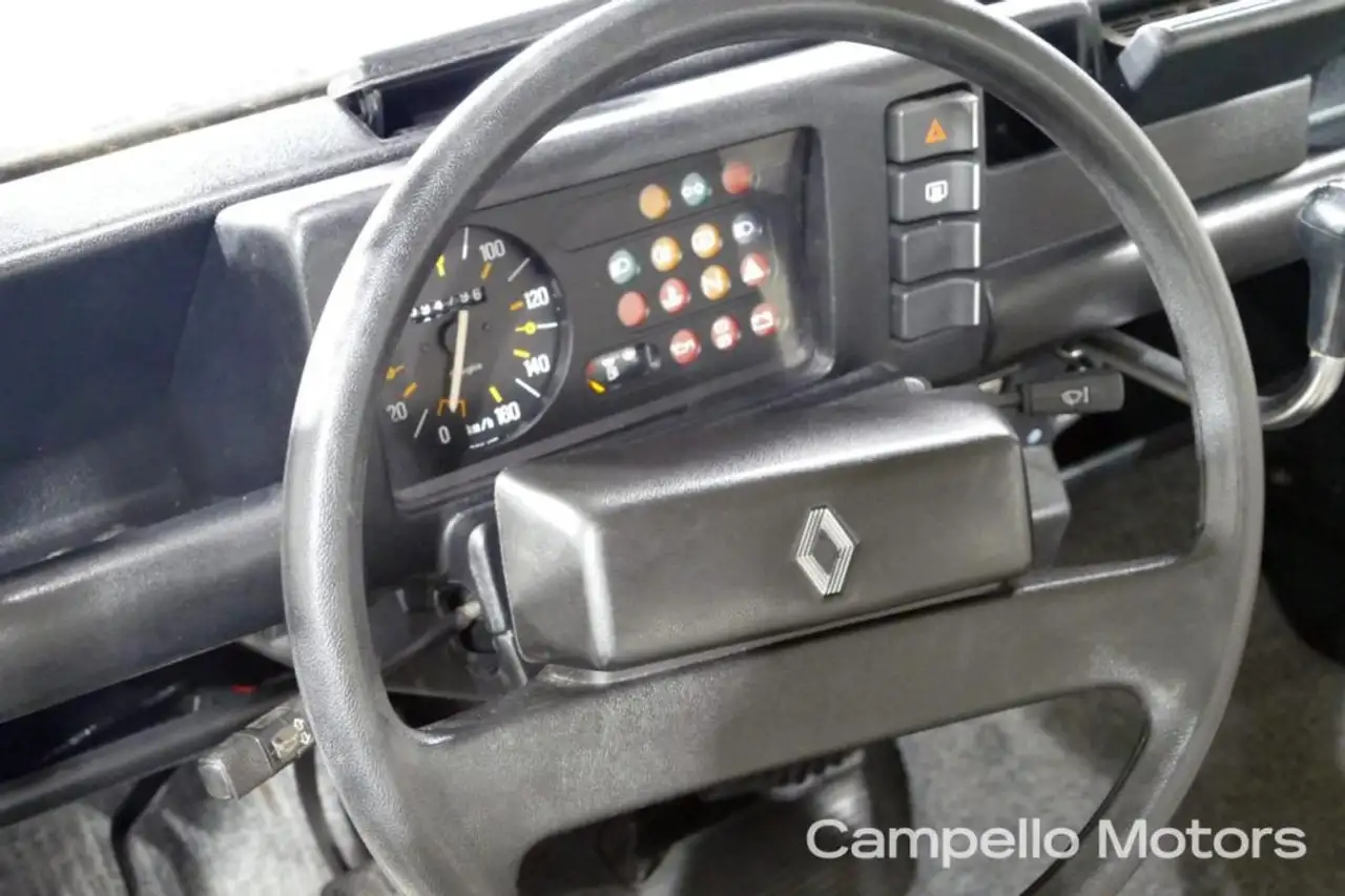 Renault R 4 950 TL, foto 10