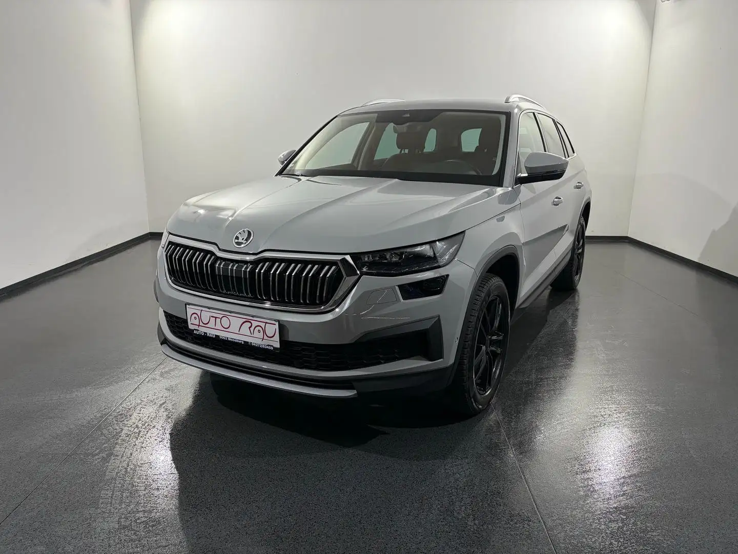 Skoda Kodiaq 2.0 TDI Style 4x4 DSG *AHK*LED*ACC*NAVI* Grau - 2