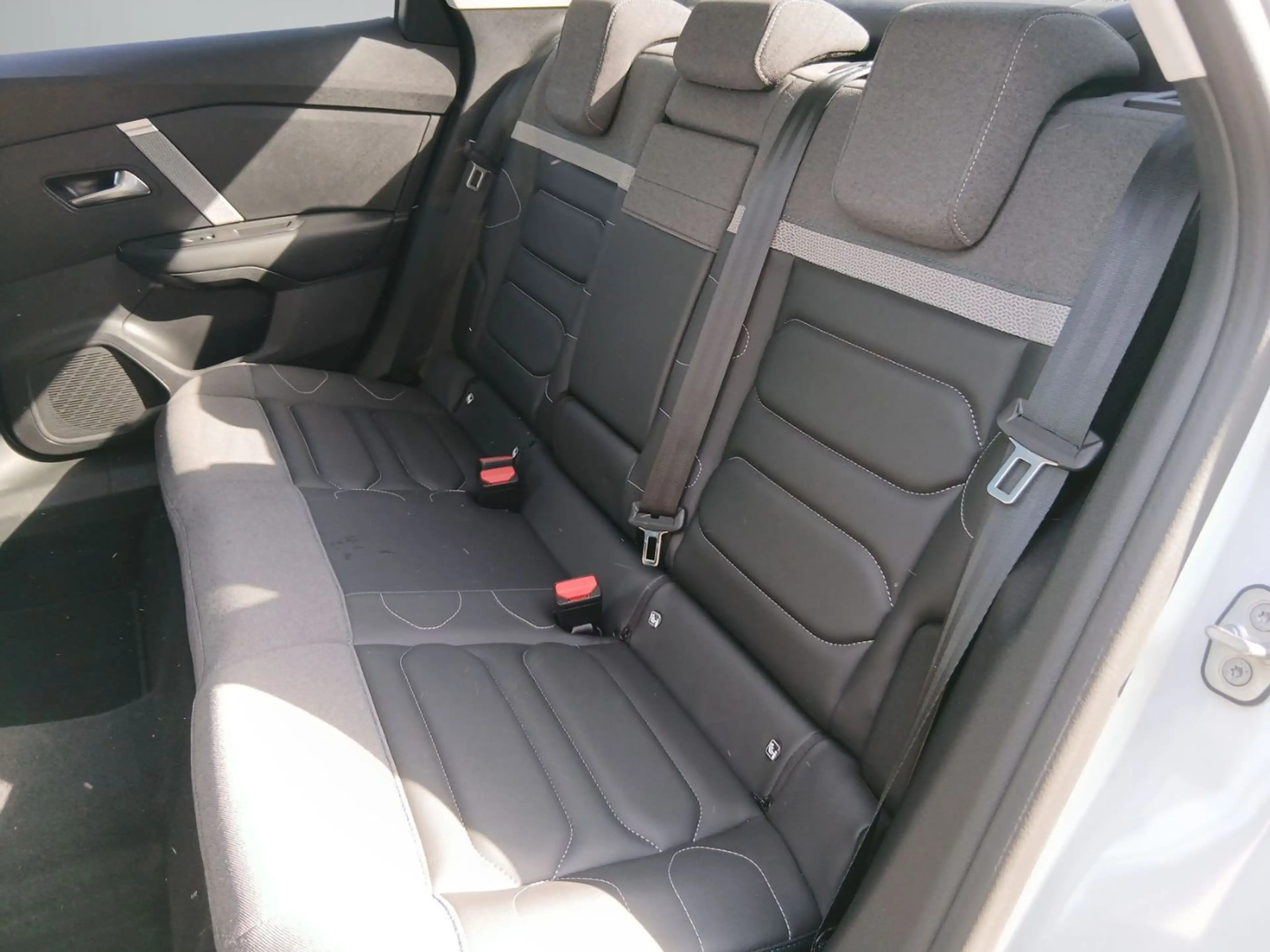 Citroen C4 X C4X 1.2 PureTech 130 MAX ACC+LED+Navi+SHZ — photo 10