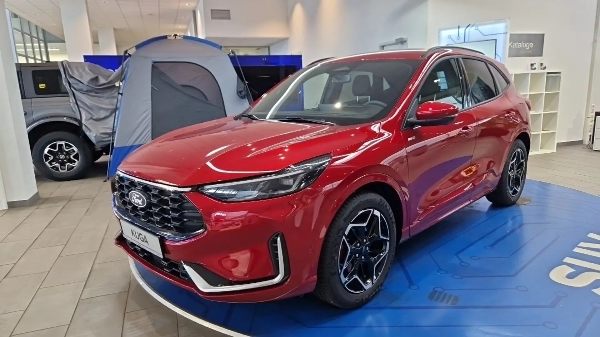 Ford Kuga ST-Line X Head-Up DAB LED RFK AHK PDC Rood - 1