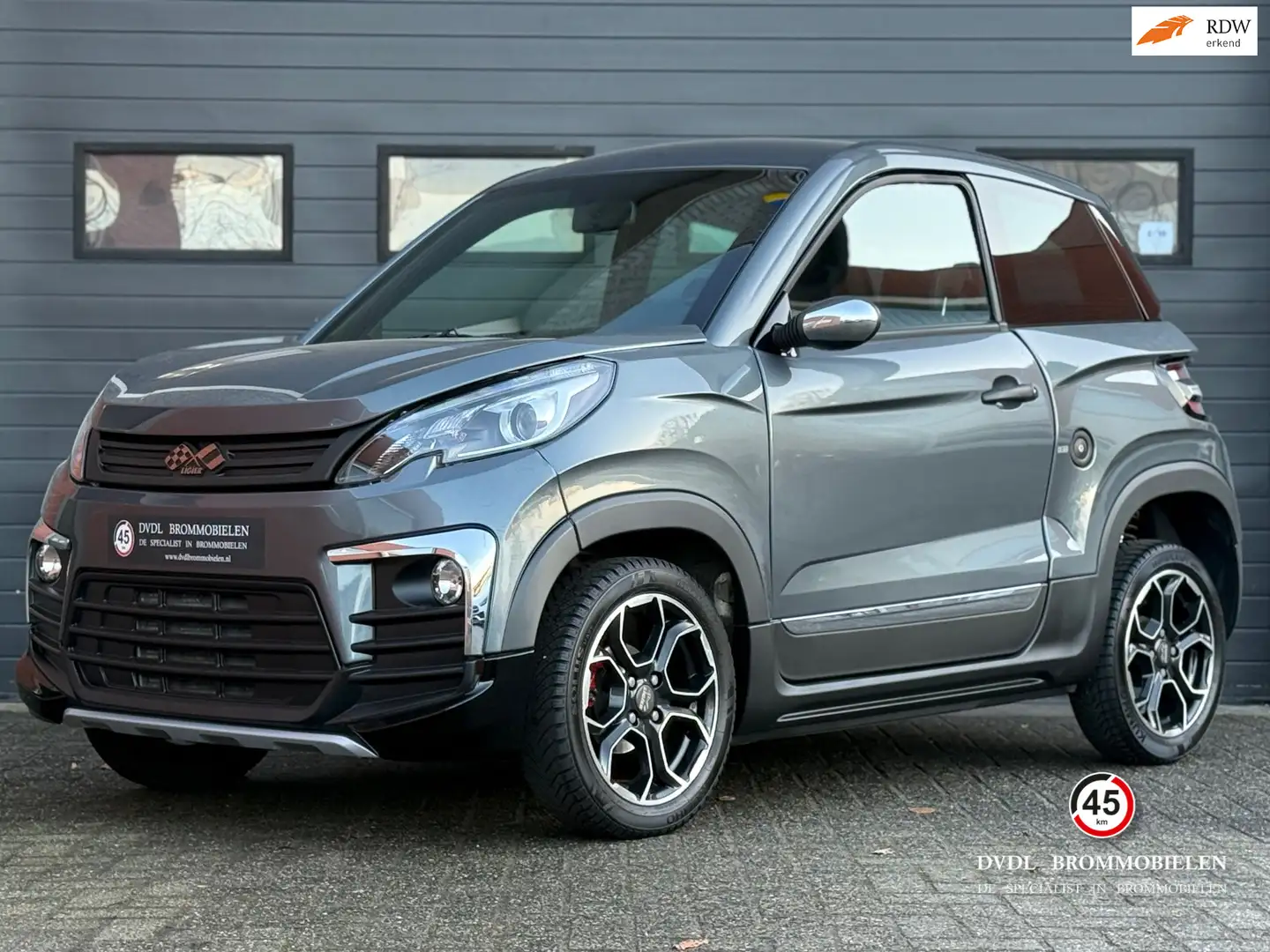 Ligier JS 60 Chic DCI Brommobiel 45km 2020 26dkm NIEUWSTAAT! Grau - 1