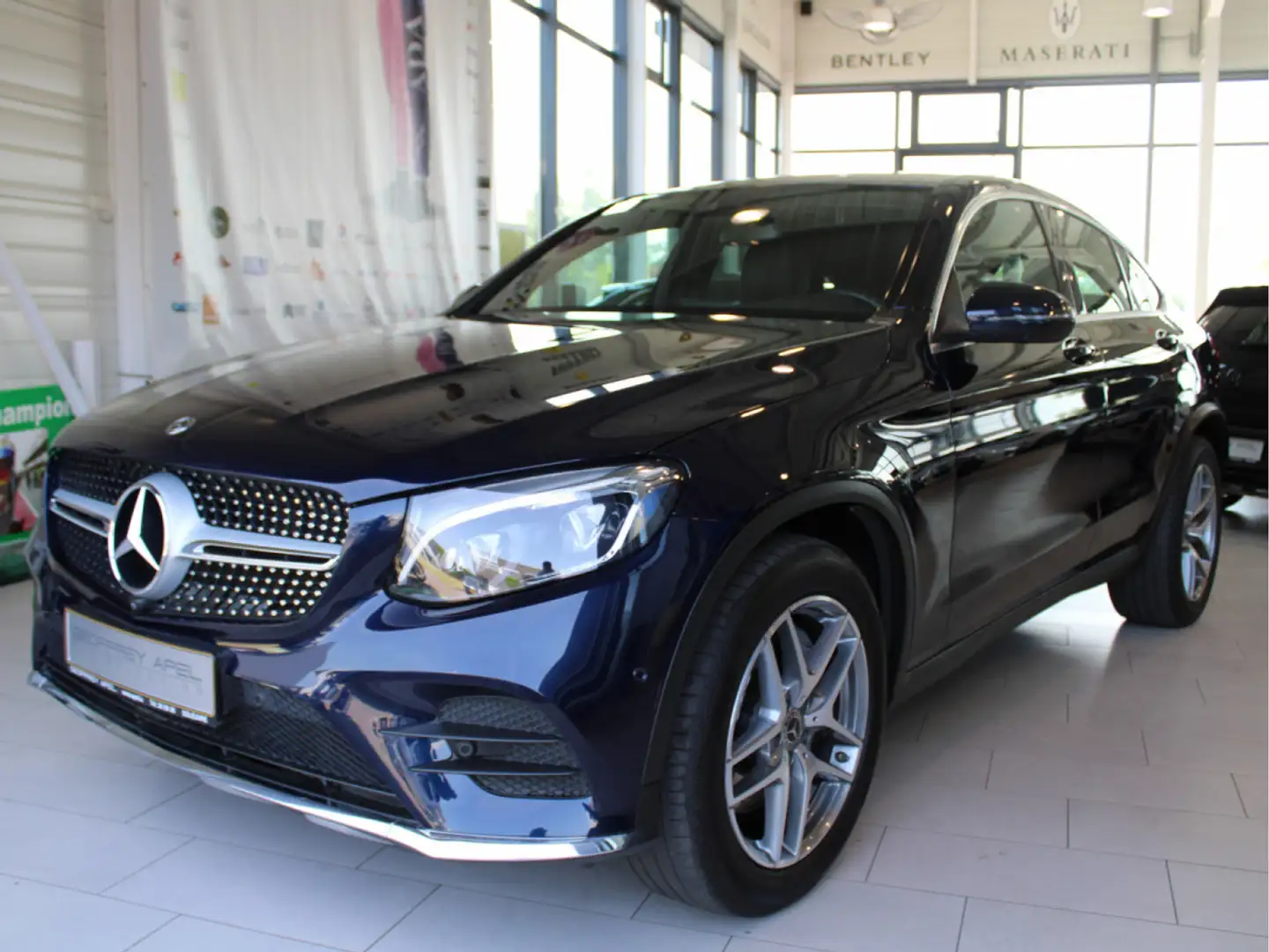 Mercedes-Benz GLC 250 4 MATIC COUPE AMG LINE PANO CUIR NAVI 1 HAND Bleu - 2