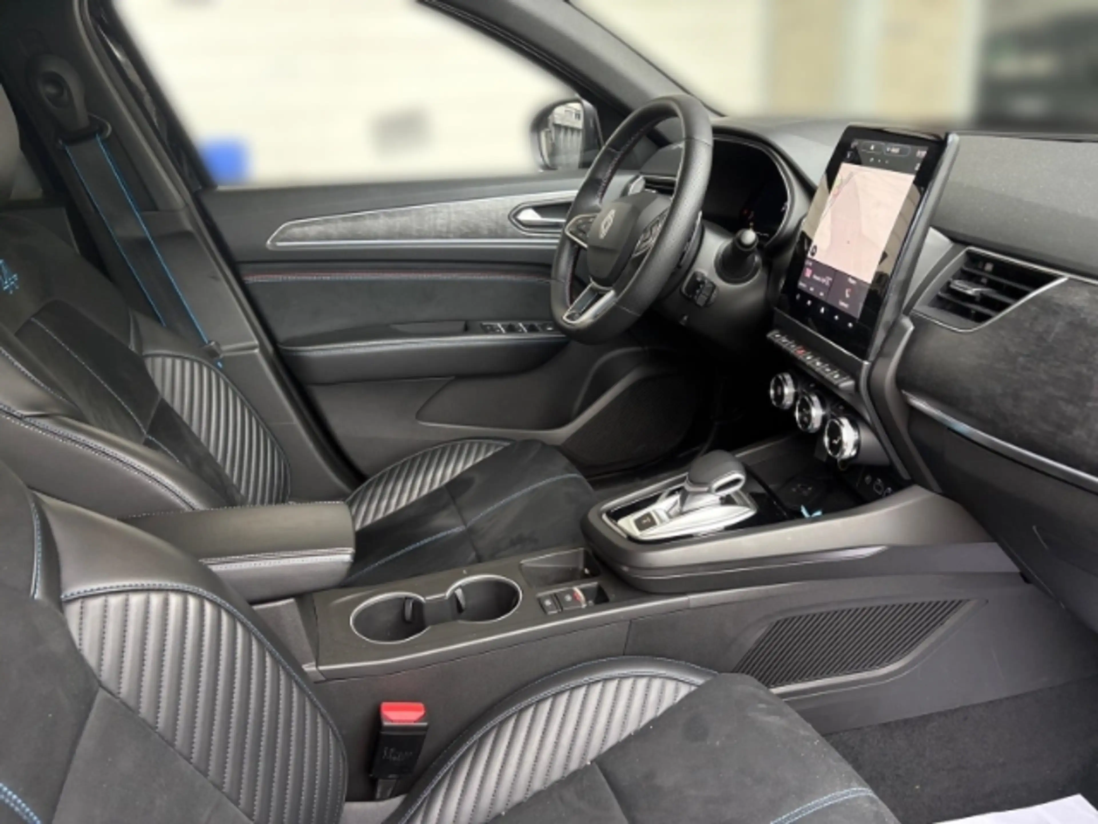 Renault Arkana Esprit Alpine 1.3 TCe 140 Mild Hybrid + Ganzjahres — photo 14