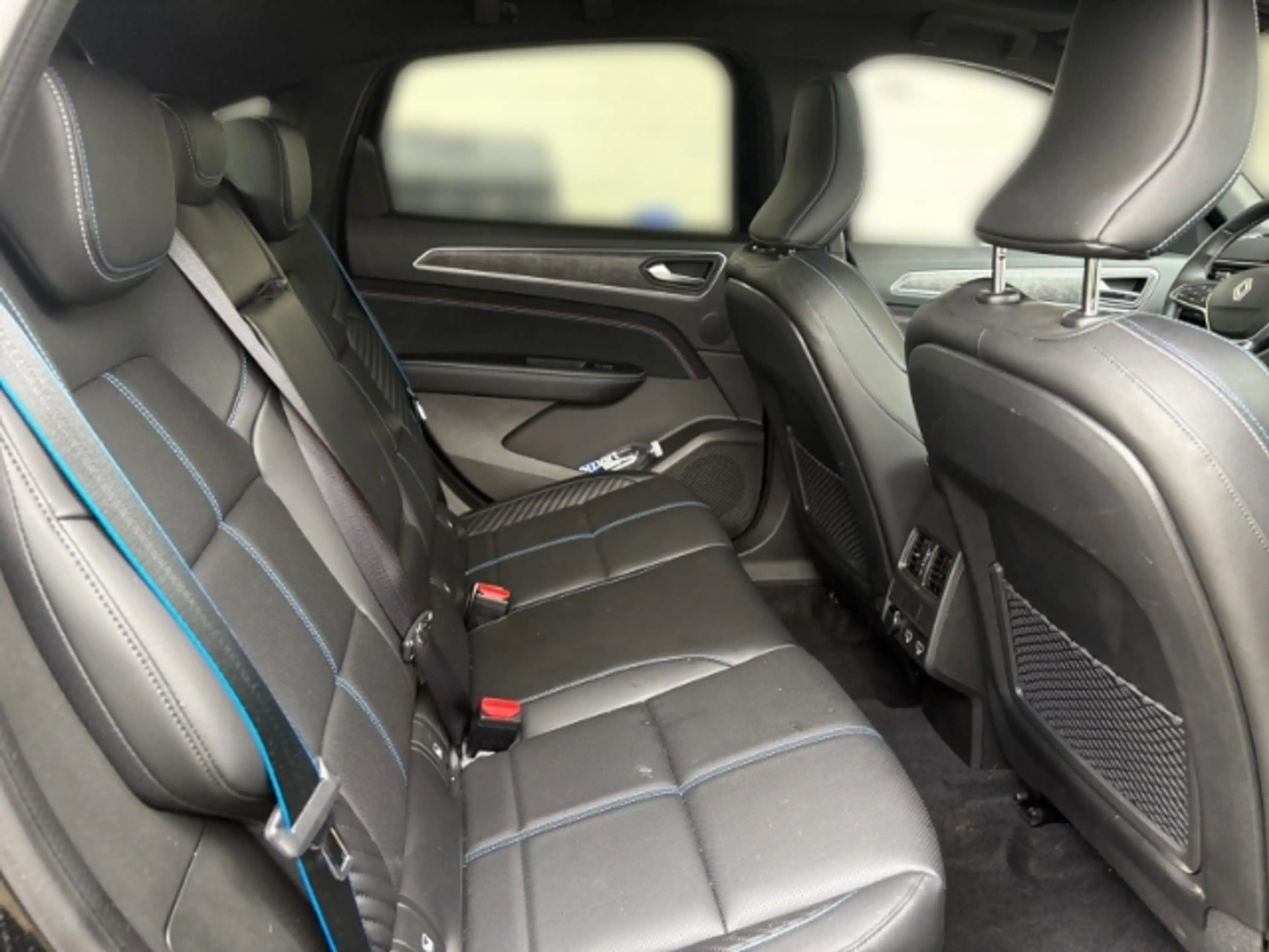 Renault Arkana Esprit Alpine 1.3 TCe 140 Mild Hybrid + Ganzjahres — photo 13