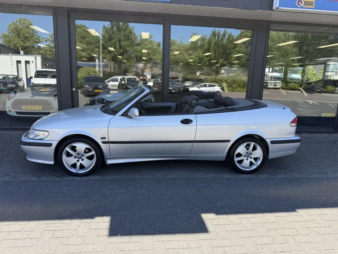 Saab 9-3 Cabrio 2.0t SE Grau - 2