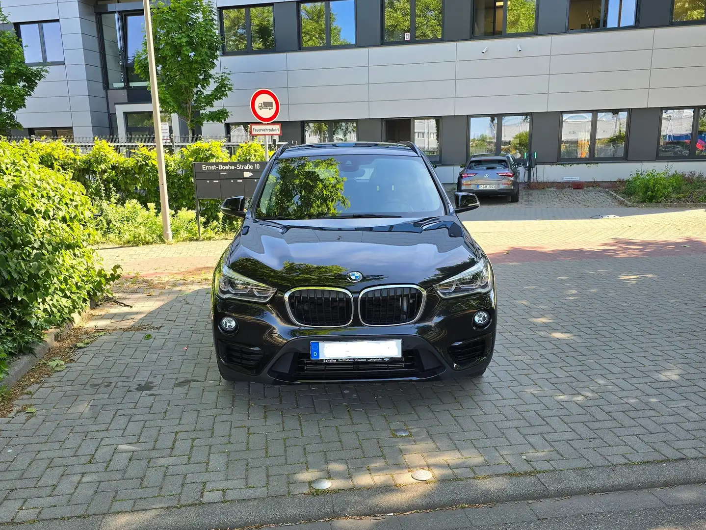 BMW X1 X1 xDrive20i F48 mit neuem Getriebe Negro - 1