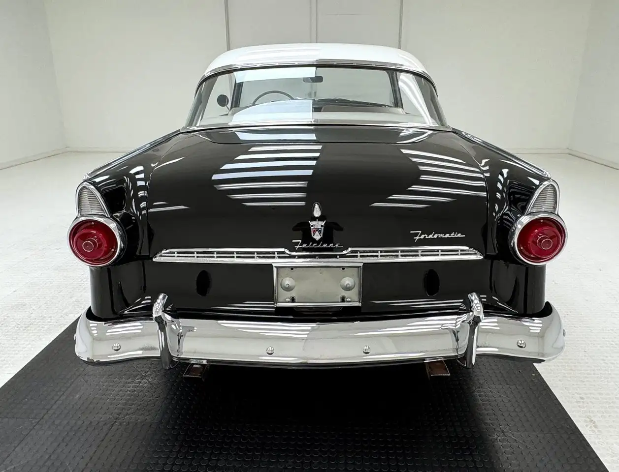 Ford Fairlane Victoria 2 Door Hardtop, foto 4