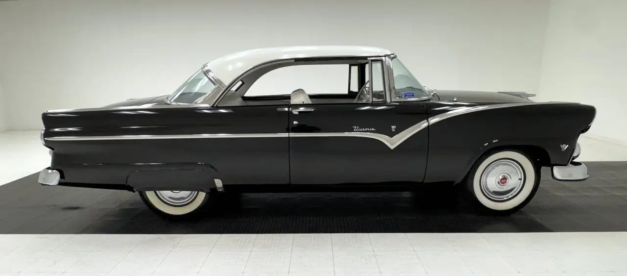 Ford Fairlane Victoria 2 Door Hardtop, foto 6