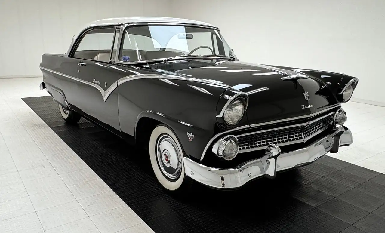Ford Fairlane Victoria 2 Door Hardtop, foto 7