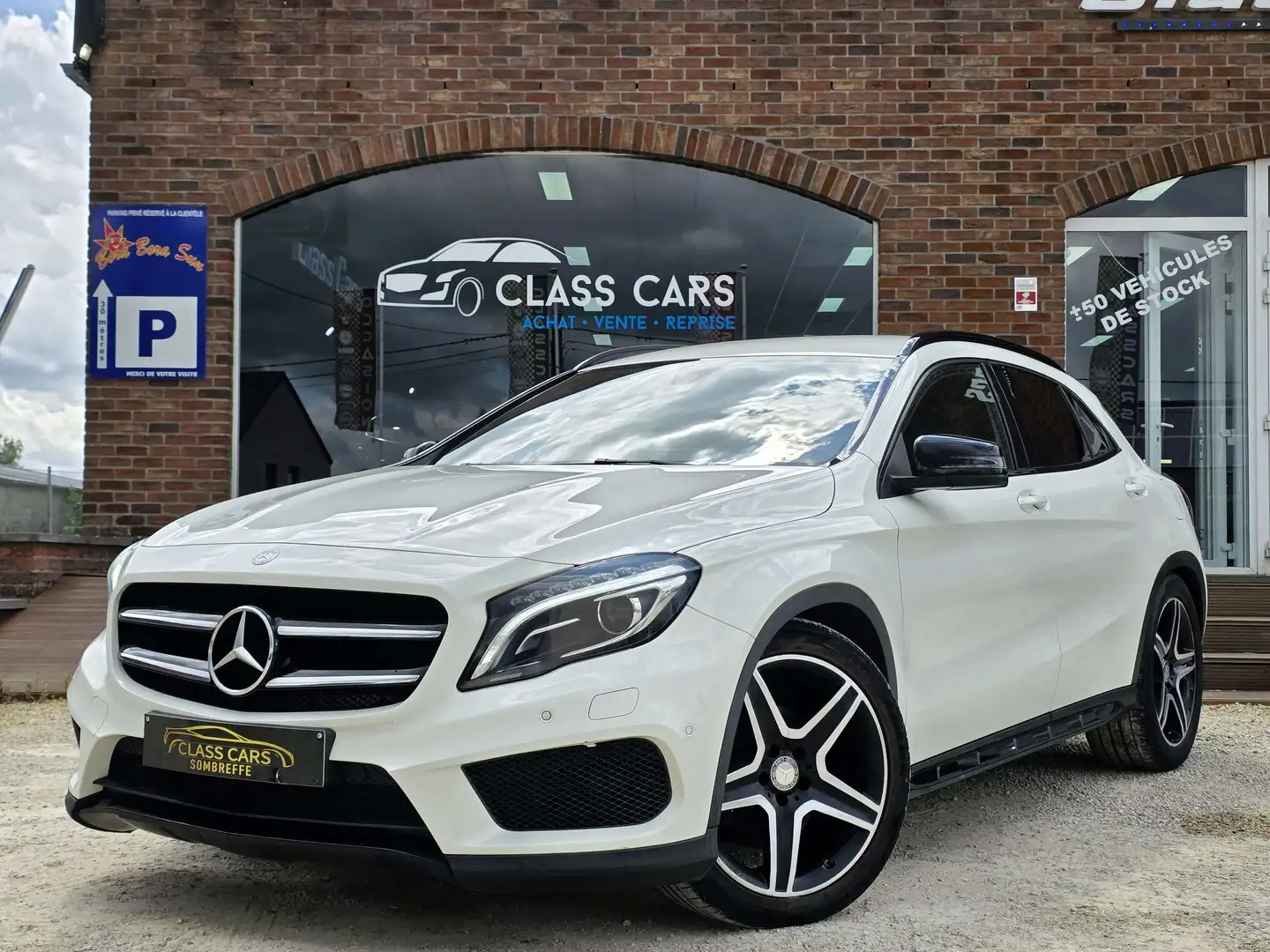 Mercedes-Benz GLA 180 d AMG LINE NAVI PDC FULL LED GARANTIE 12 MOIS EU6B Blanc - 1