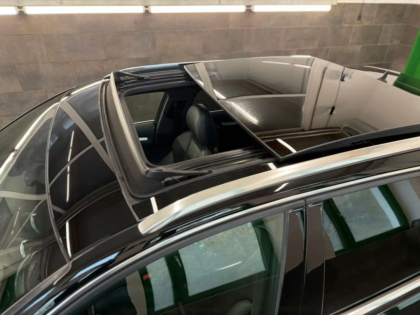 Audi A3 Sportback S-LINE PANO LED NAVI LEDER DSG SHZ Noir - 2