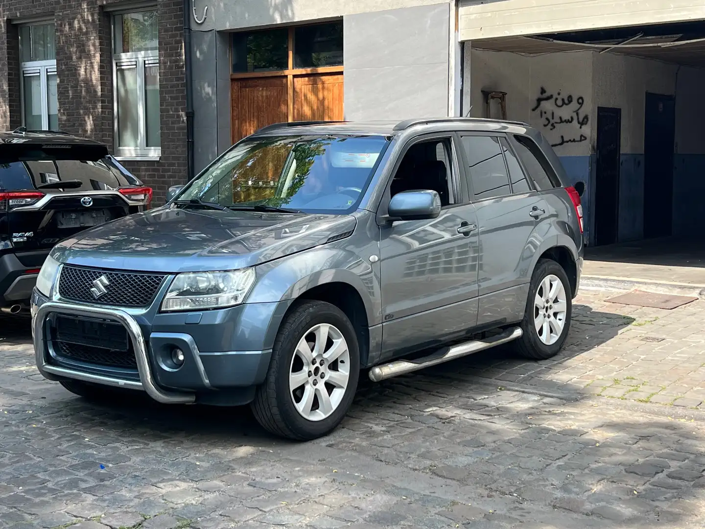 Suzuki Grand Vitara 2.0i JLX-E Gris - 1