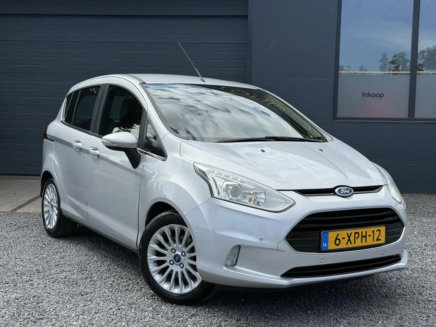 Ford B-Max 1.0 EcoBoost Titanium 125pk,2e Eigenaar,Camera,Tre Grijs - 2