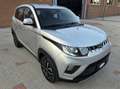 Mahindra KUV100 KUV100 1.2 K8 m-bifuel GPL 87 cv - GPL ORIGINALE Silber - thumbnail 2