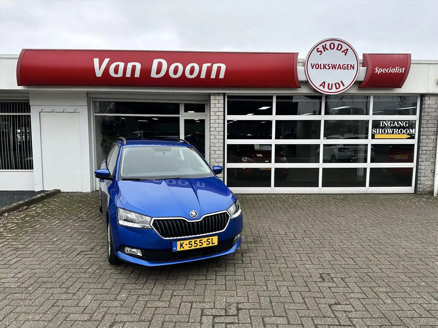 Skoda Fabia Combi 1.0 TSI Greentech 95pk Business Edition APPL Bleu - 1