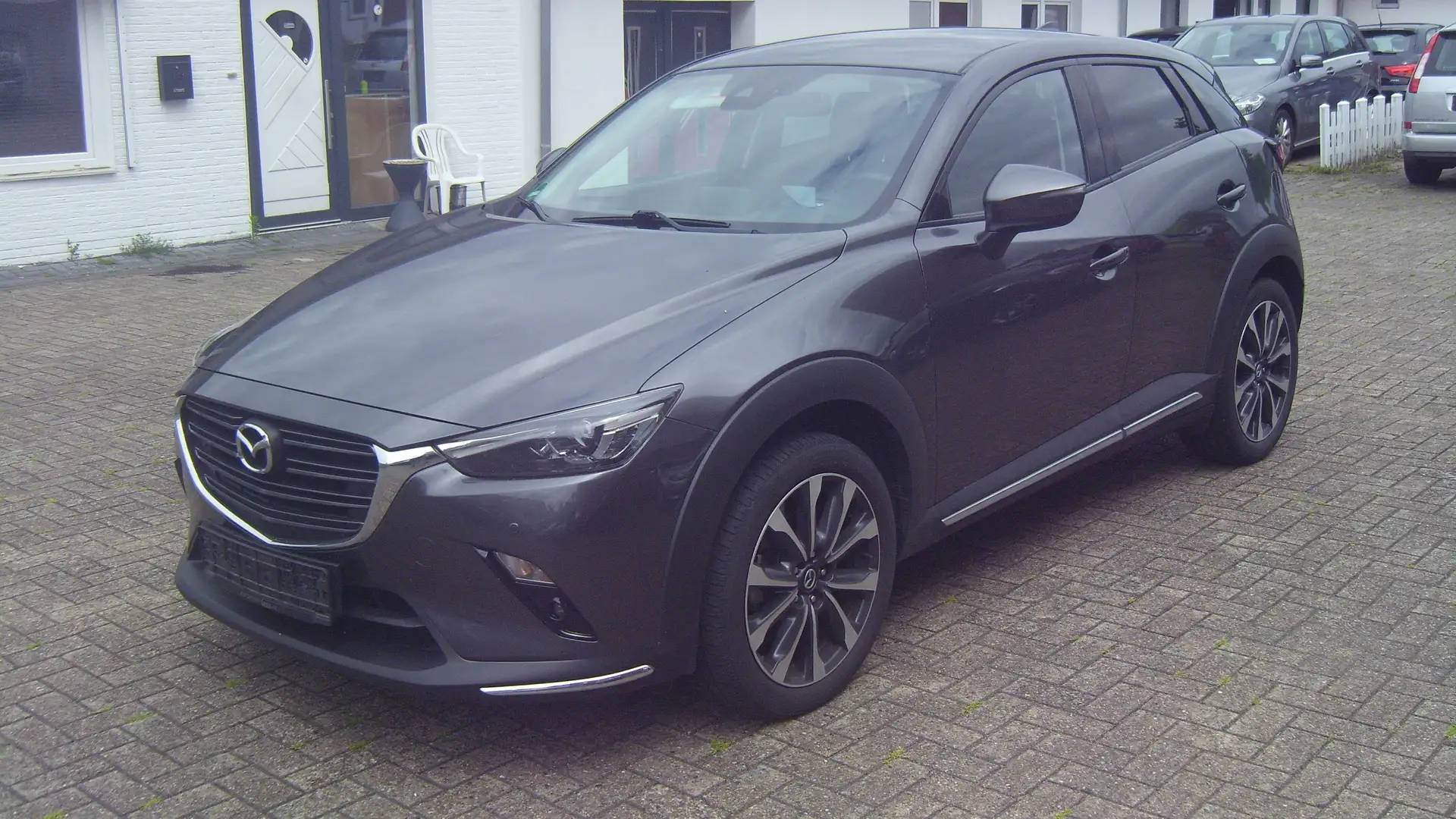 Mazda CX-3 Sports-Line+1 Hand+Automatik+AHK+SHZ+LED+ Grau - 1