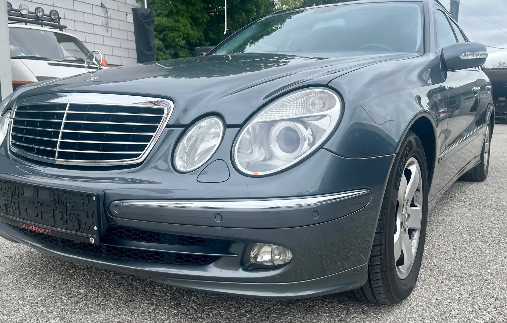 Mercedes-Benz E 350 E 350 T Avantgarde Sportpaket Aut. - 1