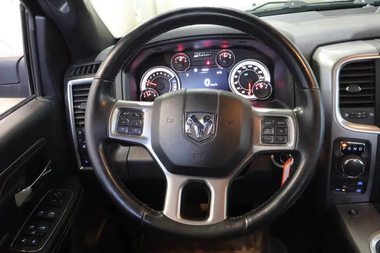 RAM 1500 снимка RAM 1500