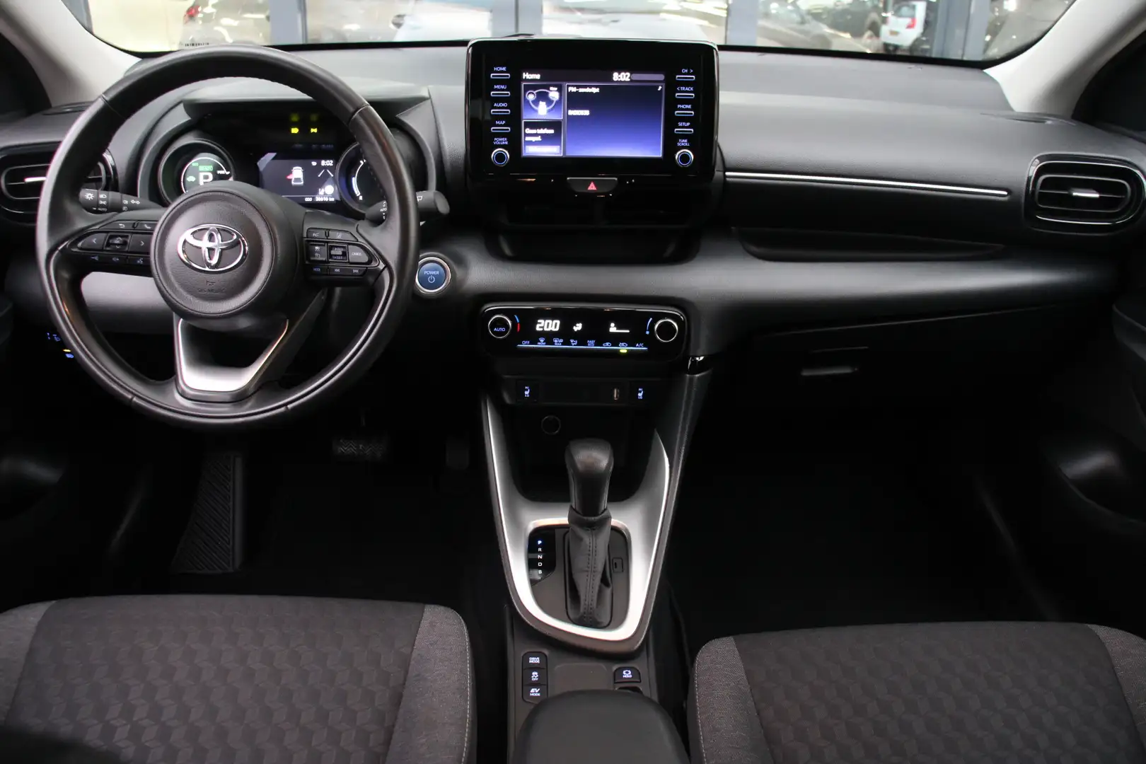 Toyota Yaris 1.5 Hybrid Dynamic Vert - 2