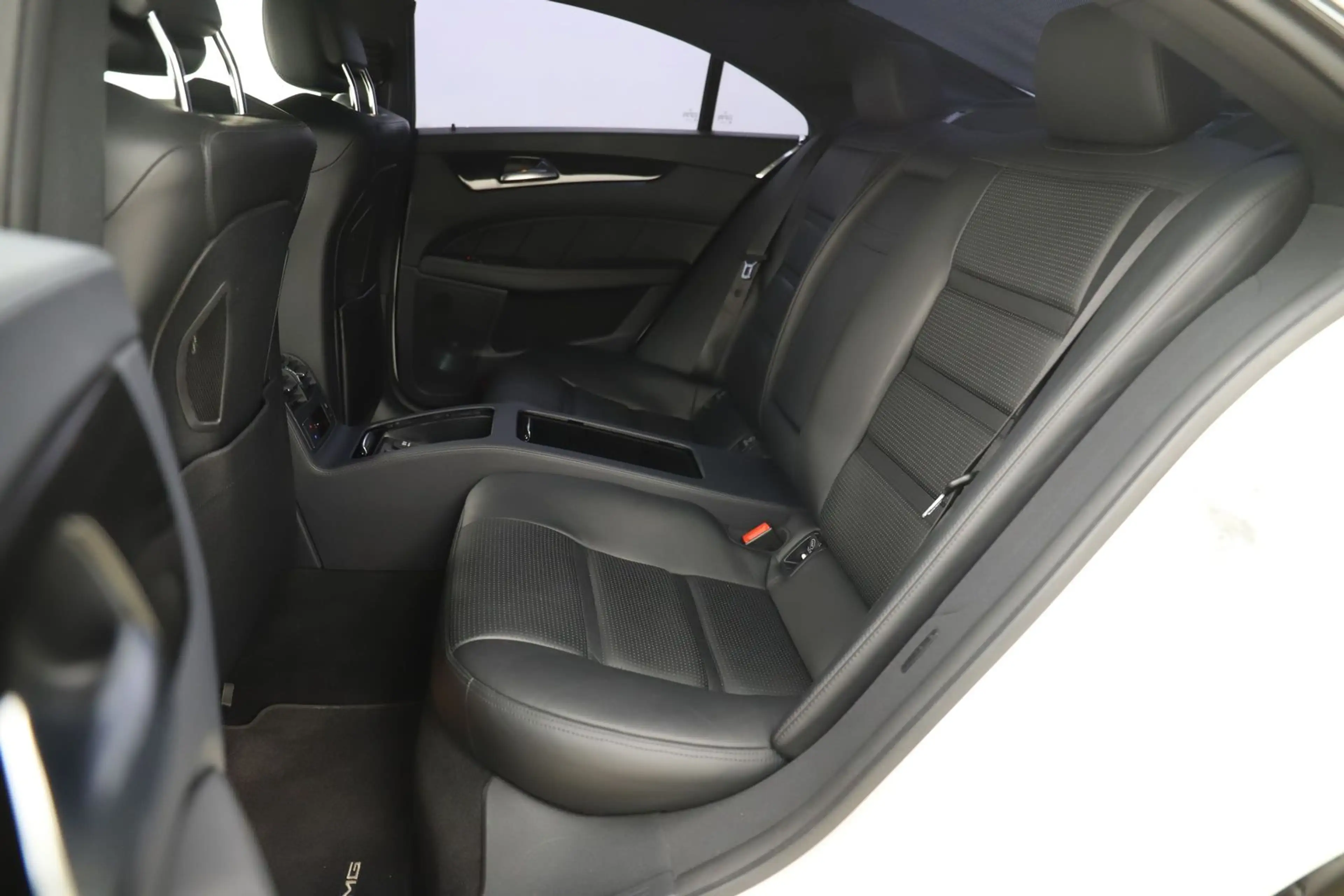 Mercedes-Benz CLS 63 AMG CLS 63 — photo 12