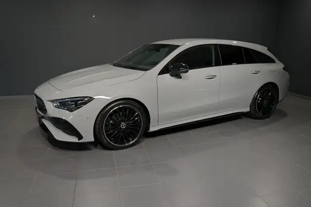 Mercedes-Benz CLA 180 SB AMG AMG/MULTIBEAM/AHK/360C