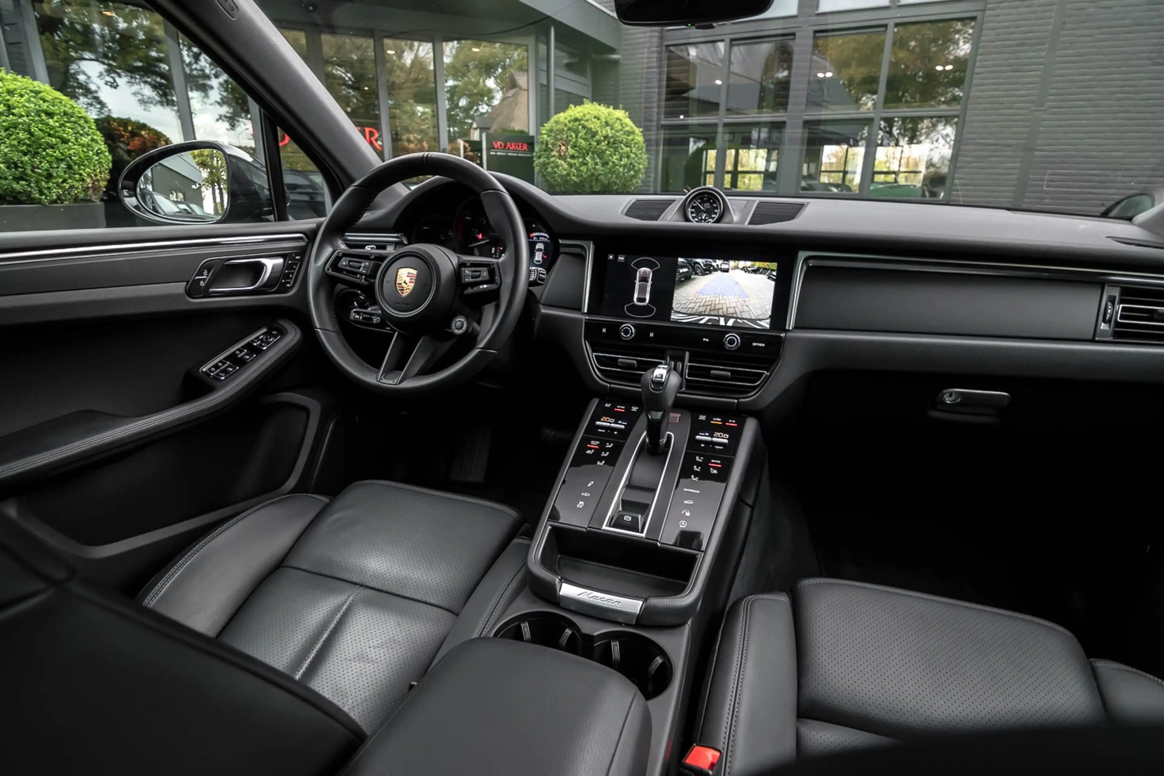 Porsche Macan 2.0 | Luchtvering | Pano.dak | 21 Inch | Sport Chr — photo 3