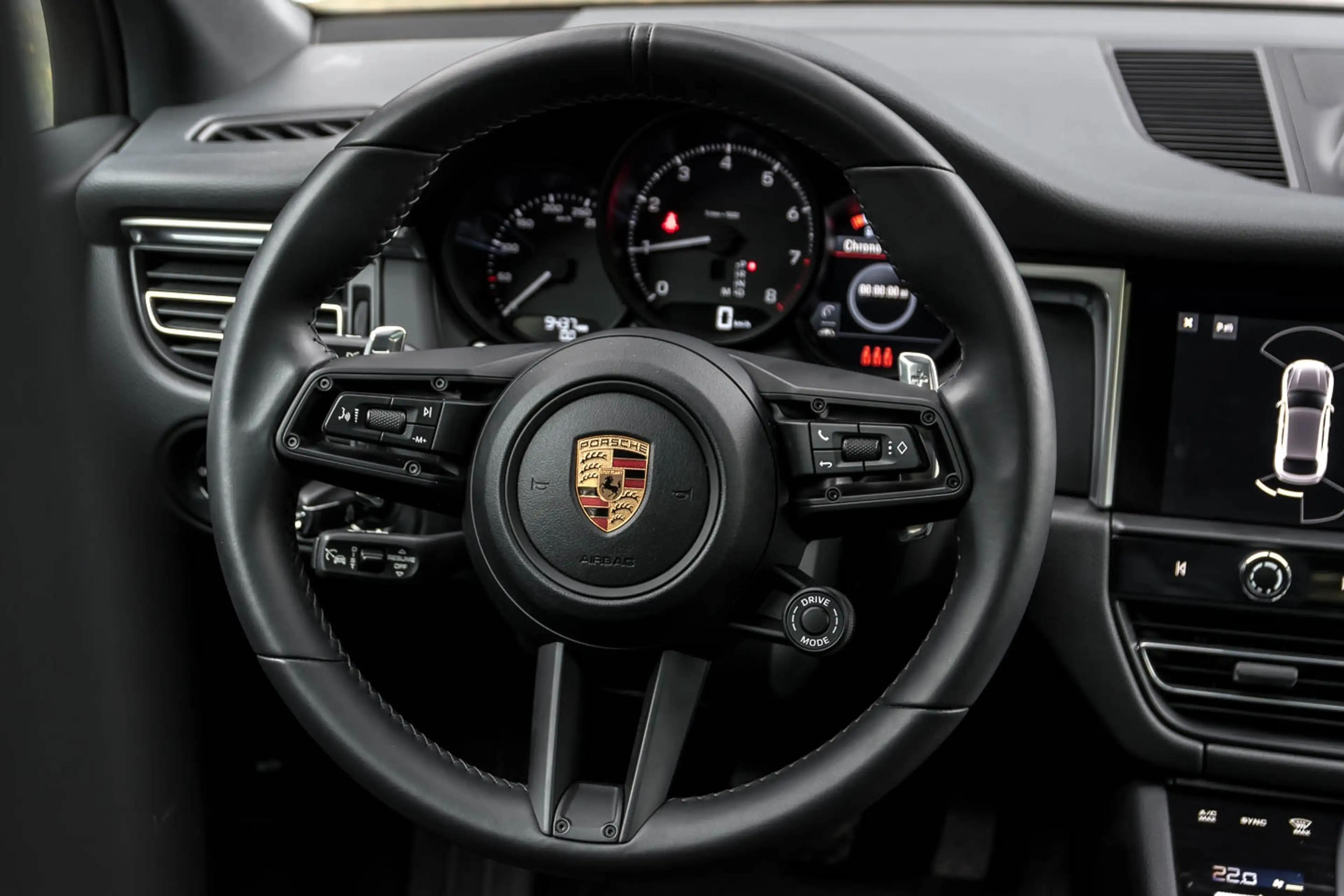 Porsche Macan 2.0 | Luchtvering | Pano.dak | 21 Inch | Sport Chr — photo 22