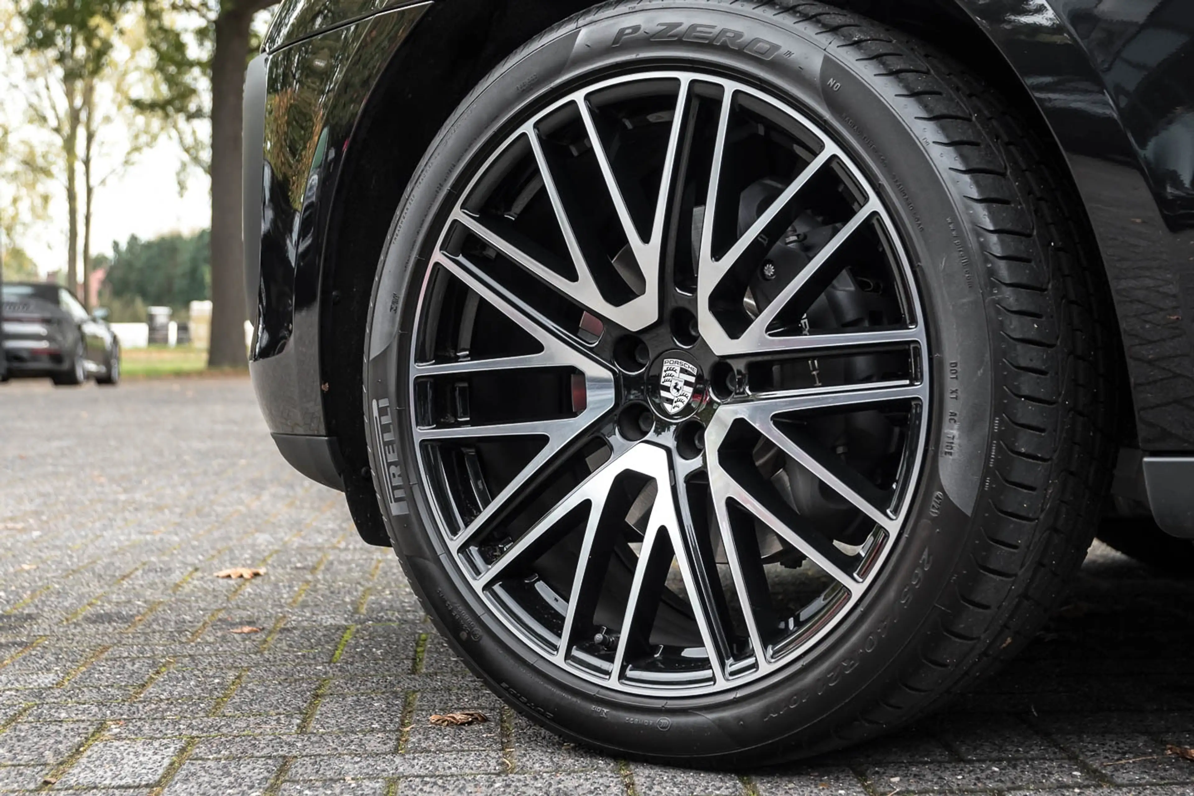 Porsche Macan 2.0 | Luchtvering | Pano.dak | 21 Inch | Sport Chr — photo 10