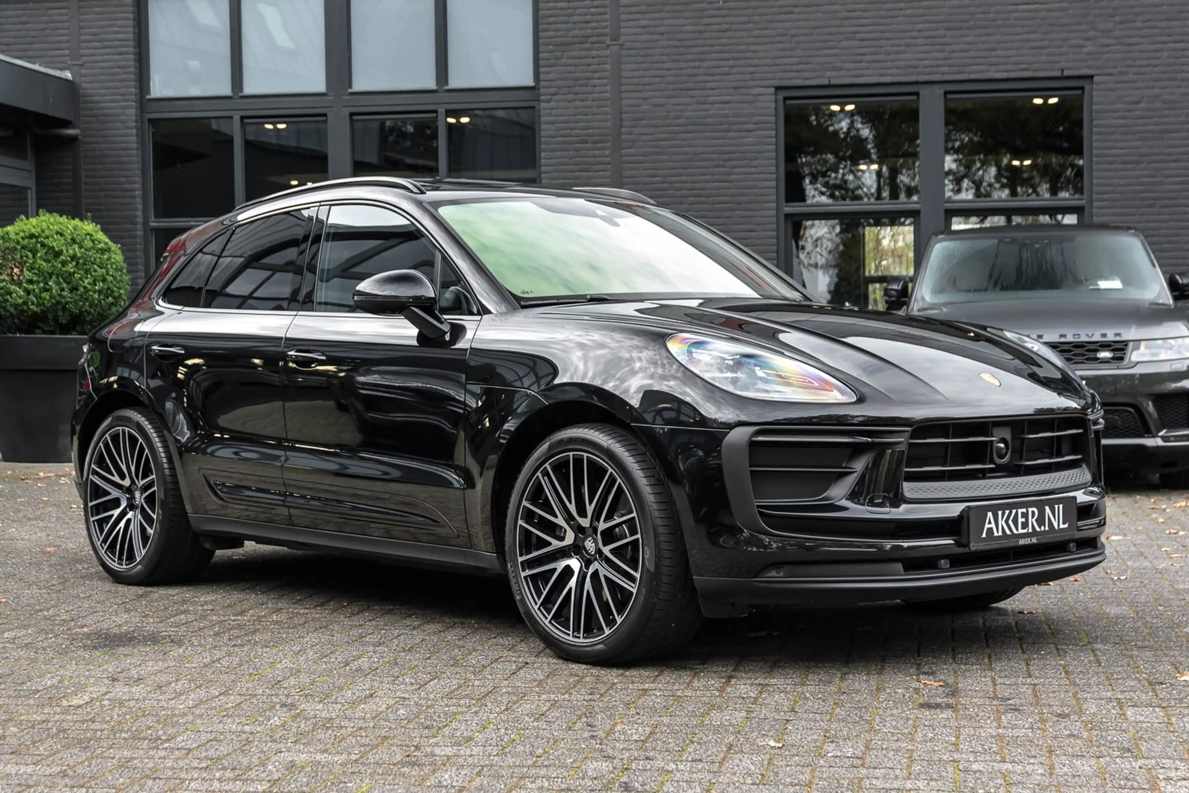 Porsche Macan 2.0 | Luchtvering | Pano.dak | 21 Inch | Sport Chr — photo 13