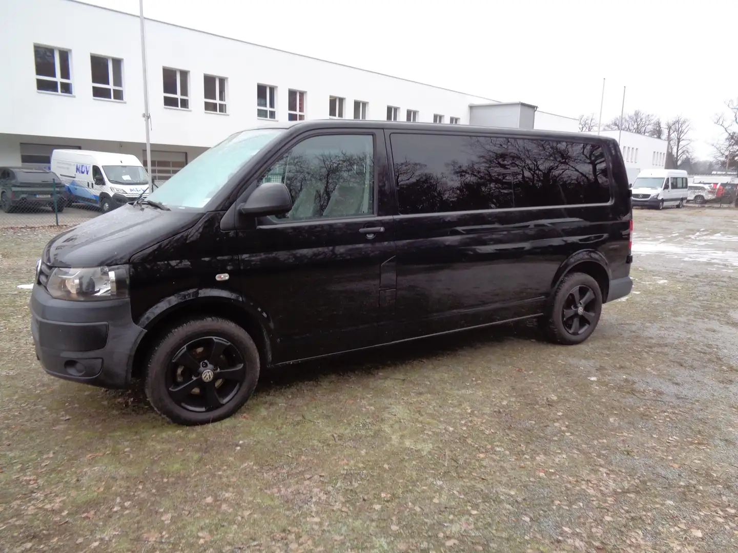 Volkswagen T5 Transporter LANG; KLIMA Schwarz - 2