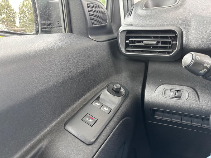 Peugeot Partner 1.5 BlueHDI Premium | Navigatie | CarPlay | Cruise — photo 20