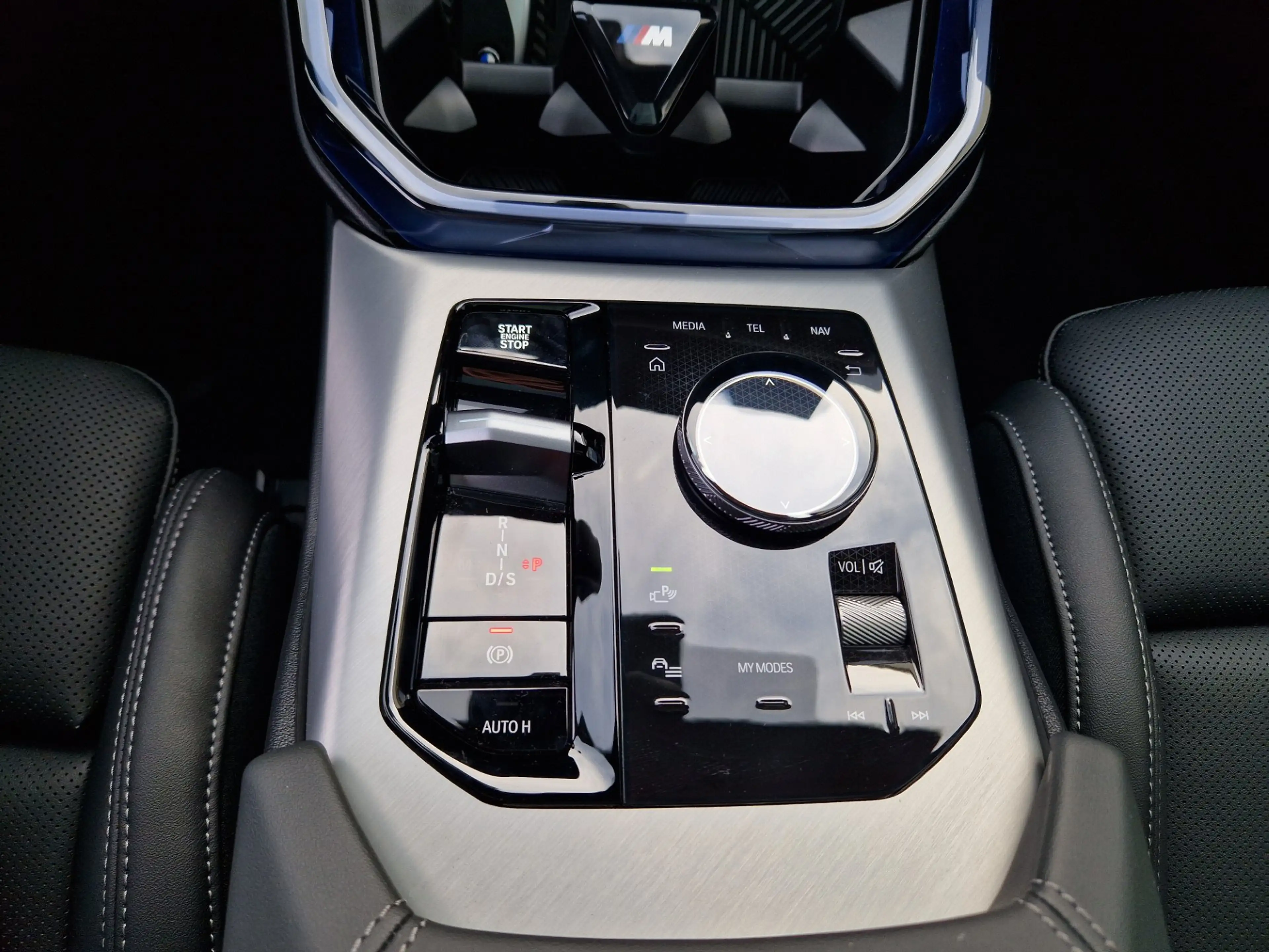 BMW X3 30e xDrive — photo 13