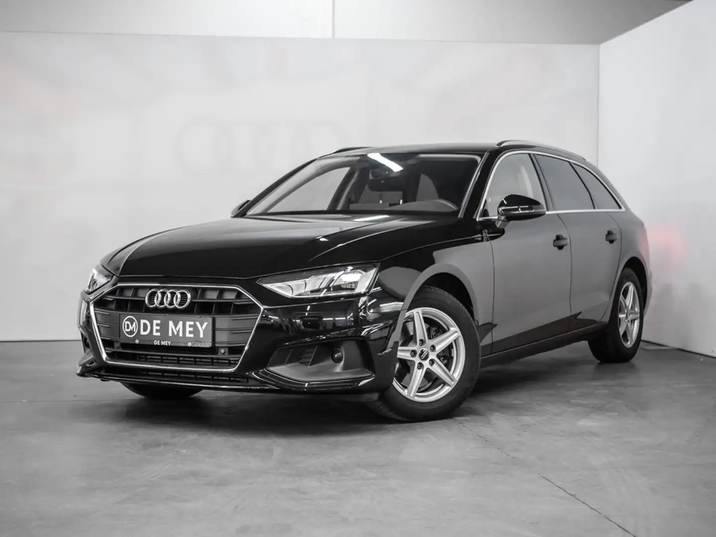 Audi A4 Avant 35 TFSI S-TRONIC 150PK / GPS / PDC VR & AR / Noir - 2