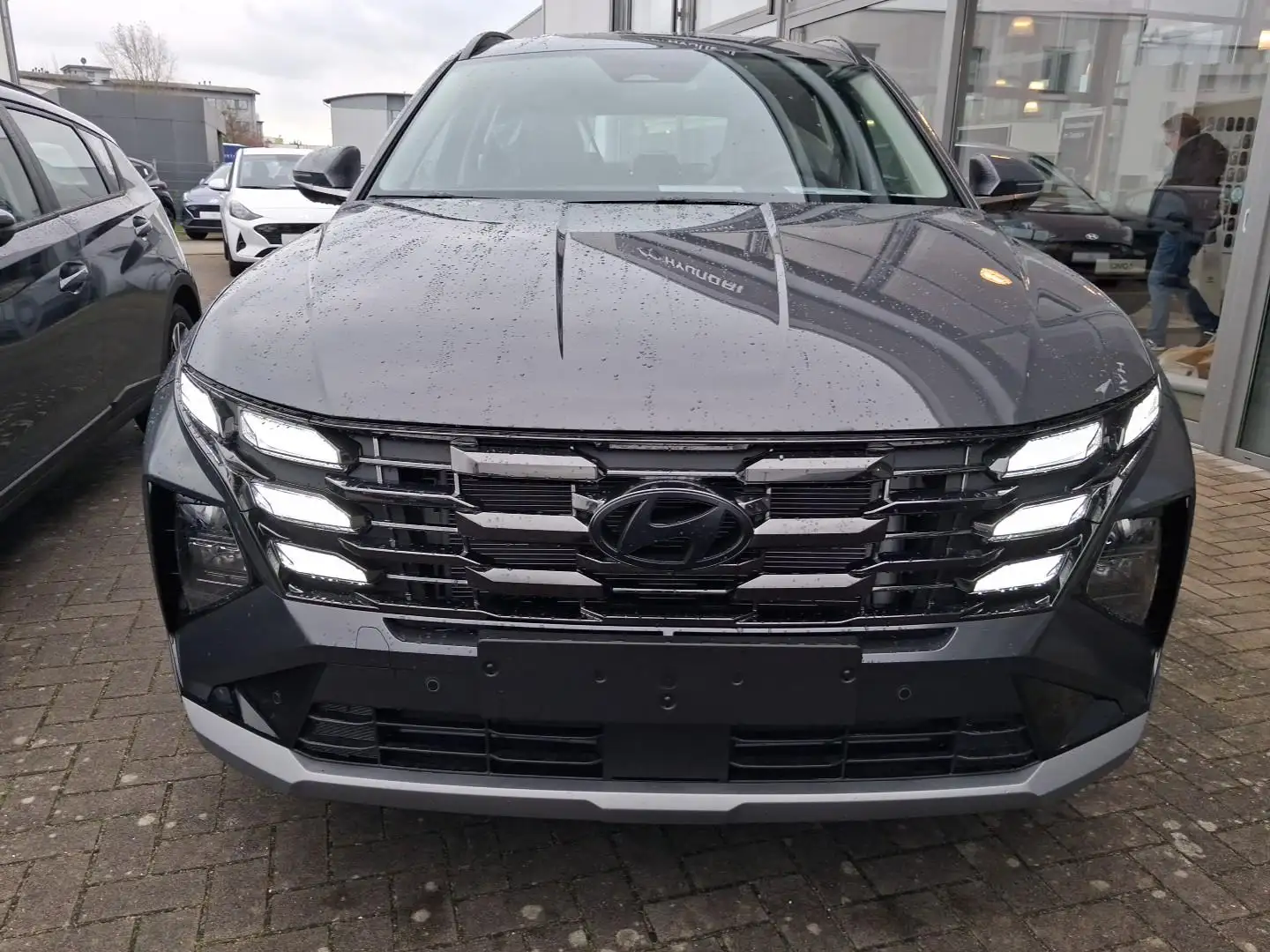 Hyundai TUCSON FL 1.6 T-GDI 7-DCT Select.Design-P.Navi Grau - 2