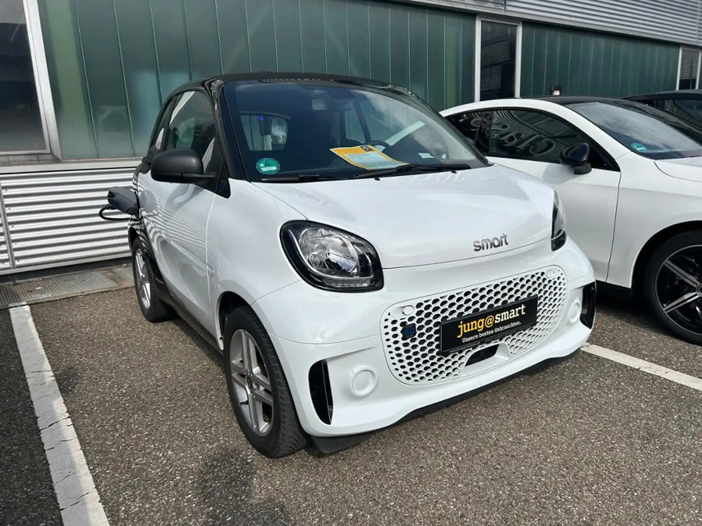 smart forTwo EQ  LM KlimaA PDC Weiß - 1
