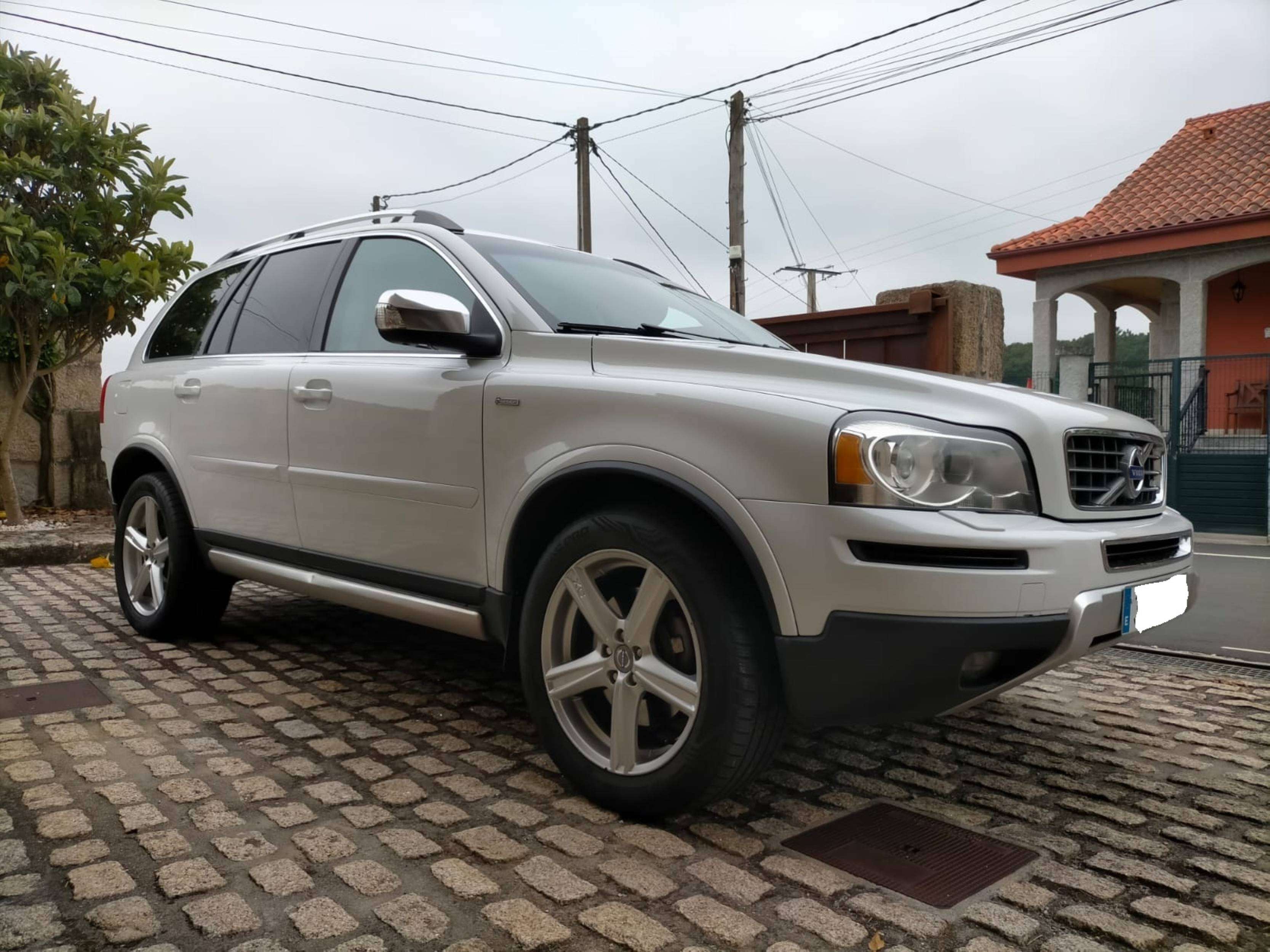 Volvo XC90 XC90 D5 R-Design 7pl. AWD Aut. 200 R-Design - foto 1