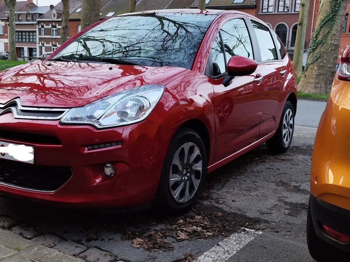 Citroen C3 PureTech 82 Attraction Rouge - 1