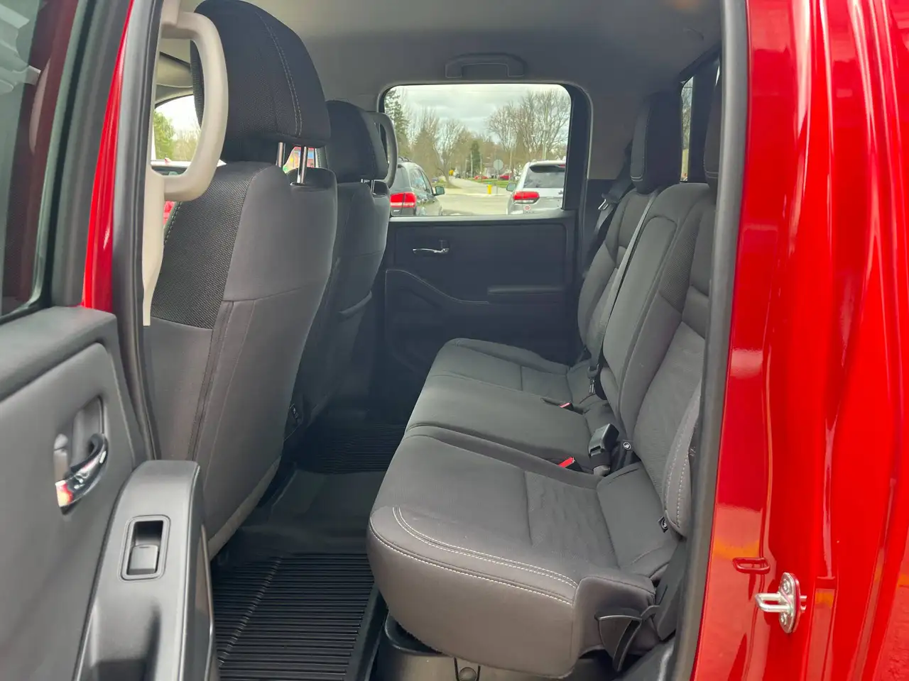 Nissan Frontier снимка Nissan Frontier