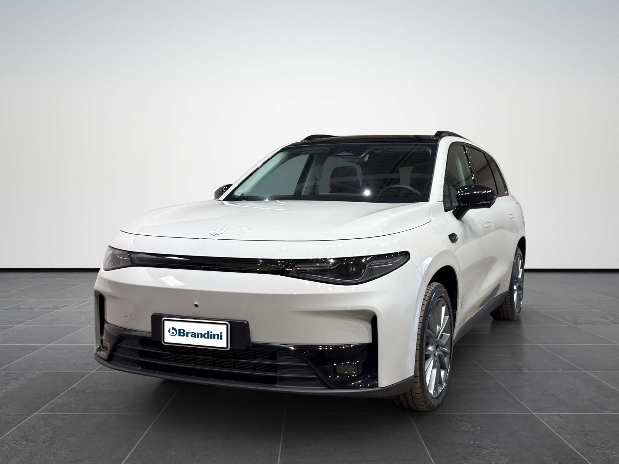 Leapmotor C10